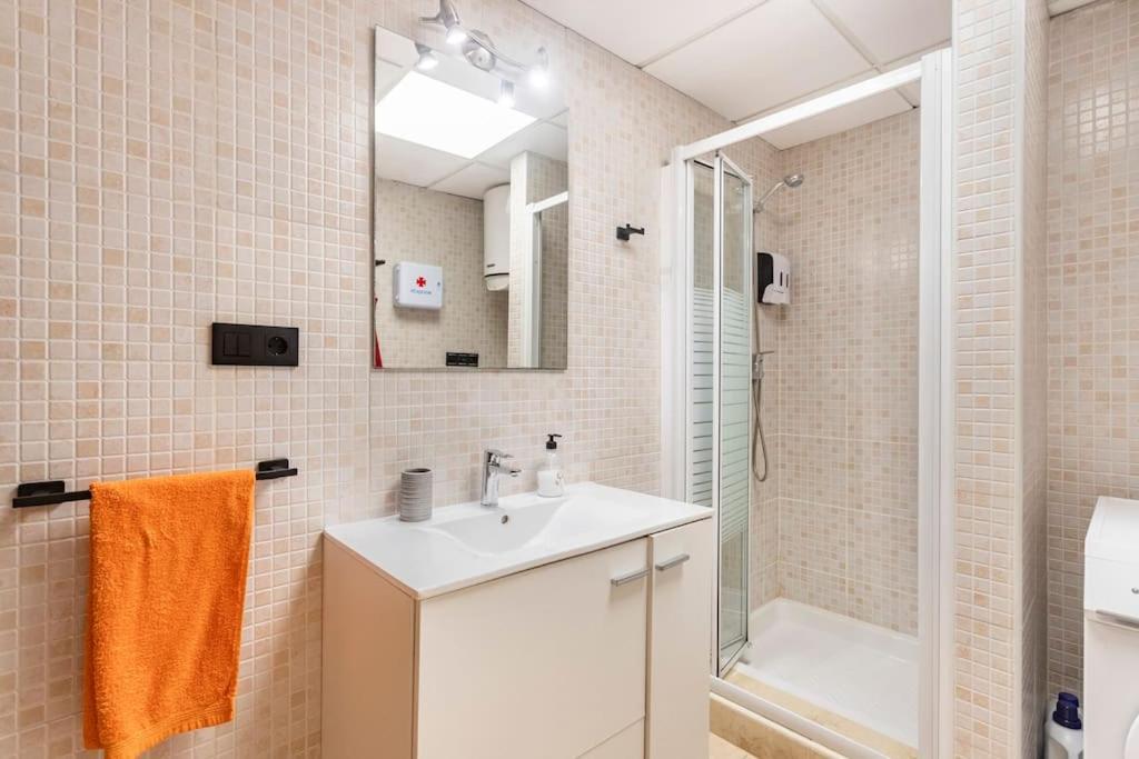 Castelplace Beach Con Plaza De Garage Incluida, Free Parking And Ac Alicante Buitenkant foto